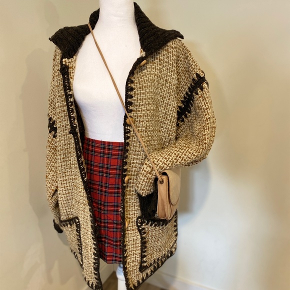 Vintage Hand-Crocheted Wool Jacket – Women’s L/XL – Brown, Structured & Unique - Picture 1 of 8